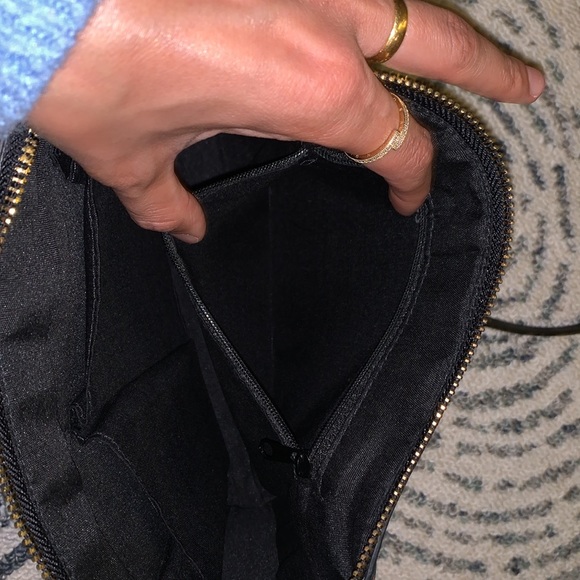 Colourful floral crossbody. - Picture 5 of 6